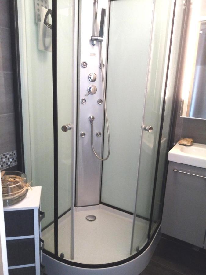 Herm'S Petite Maison Atypique Et Cour Privative - Avenue Du Marche - Ideal Couple Ou Jeunes Parents Cabourg Eksteriør bilde